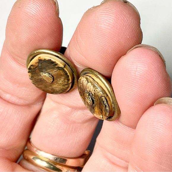 Vintage Gold Rush Nuggets on Fossil Sterling Silver Screwback Earrings - Picture 6 of 7